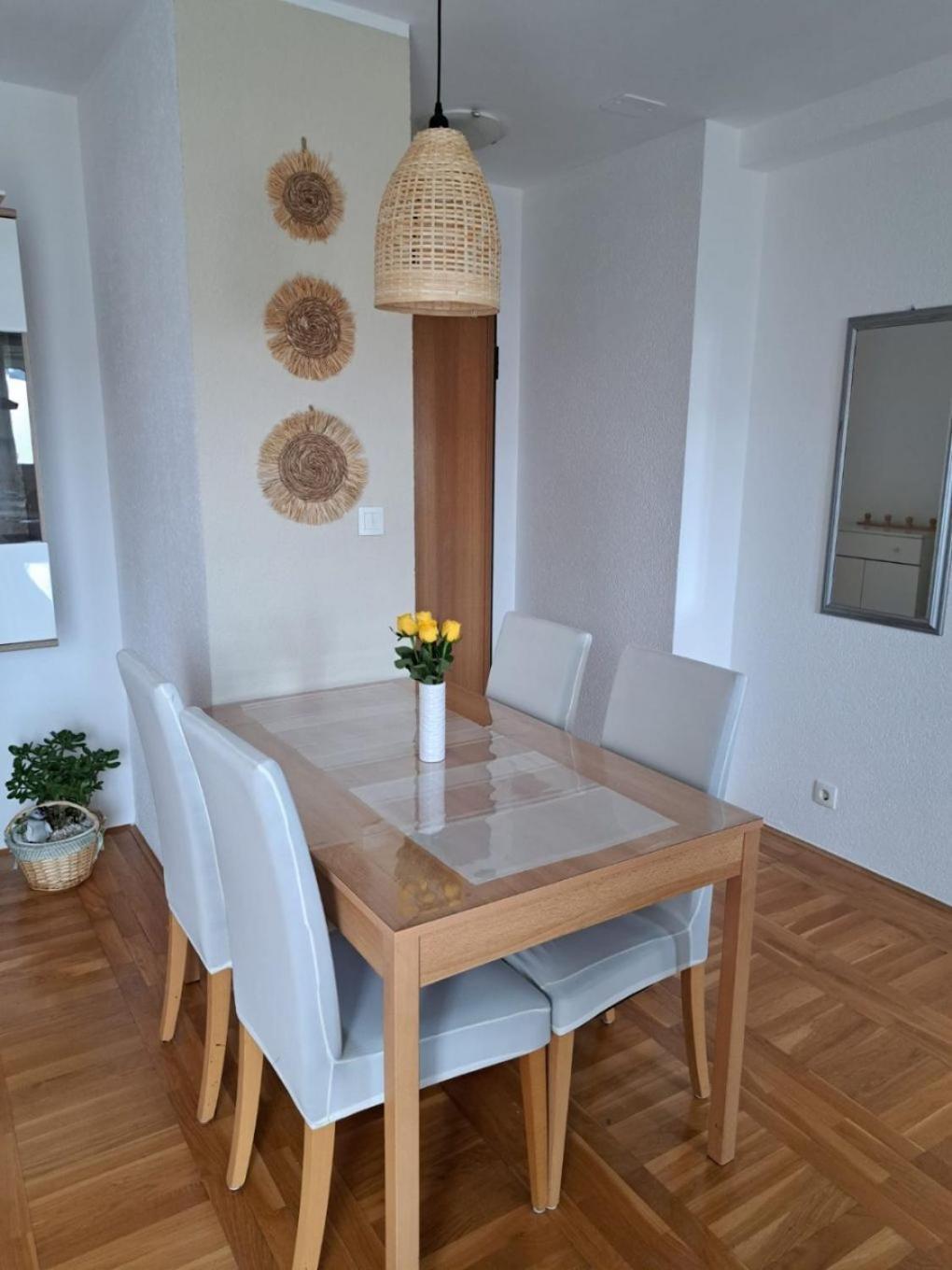 Apartment Slava - Close To The Mall Split Exterior photo